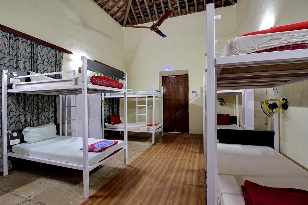 Zostel Goa Hostel Calangute Exterior foto