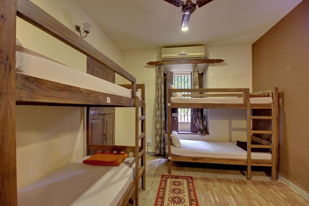 Zostel Goa Hostel Calangute Exterior foto